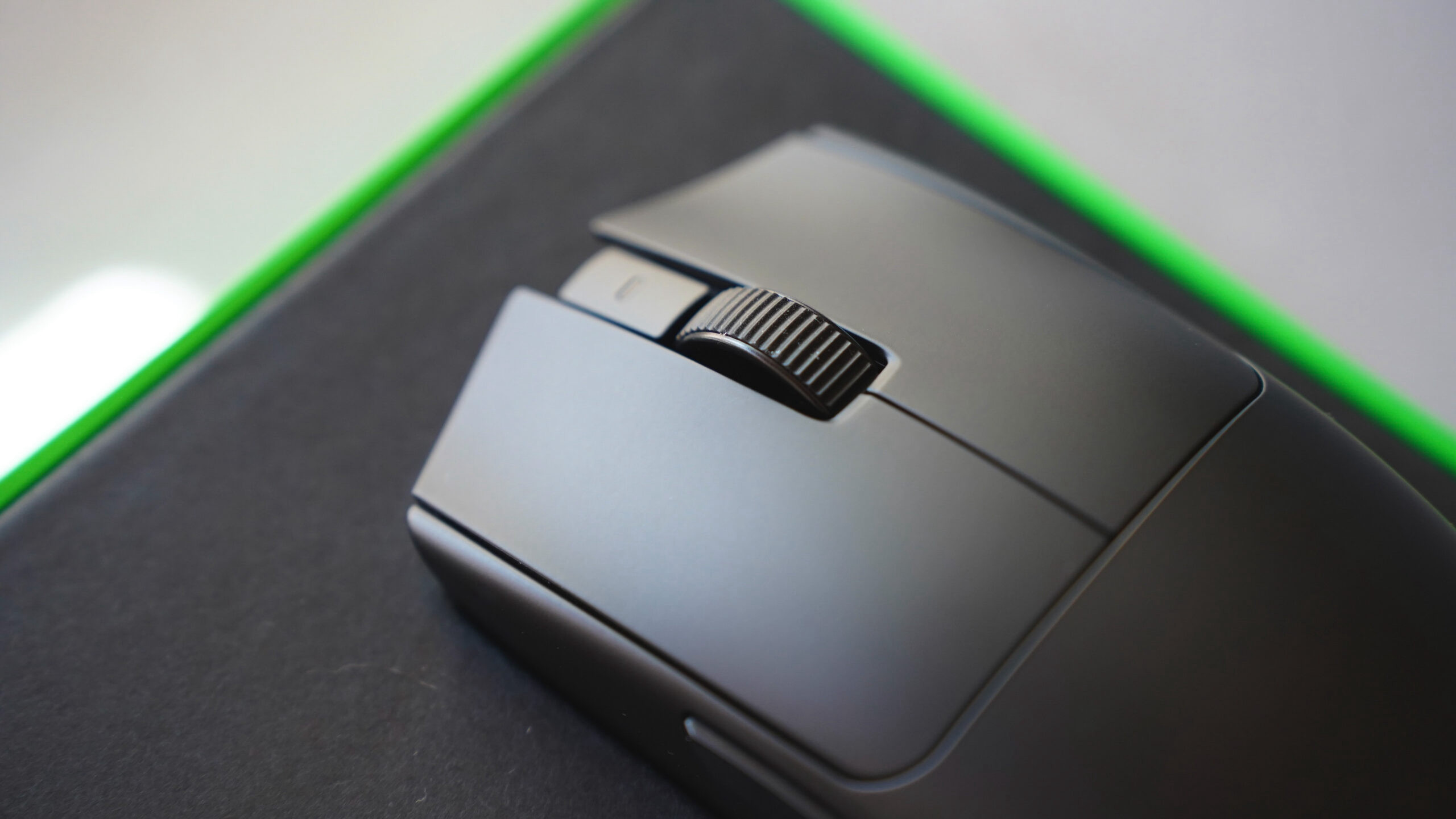 Razer Viper V4 Pro – recenzja. Lekka jak piórko, precyzyjna jak snajper