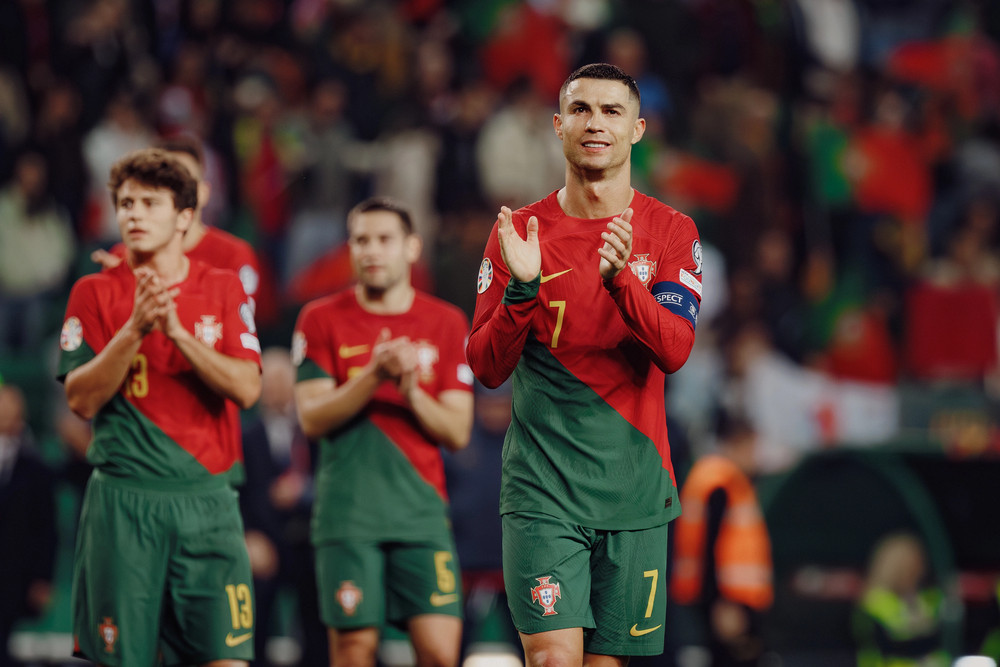 Chcą ten gadżet sprzedawać wizerunkiem Ronaldo. Wygląda jak koszulka Portugalii