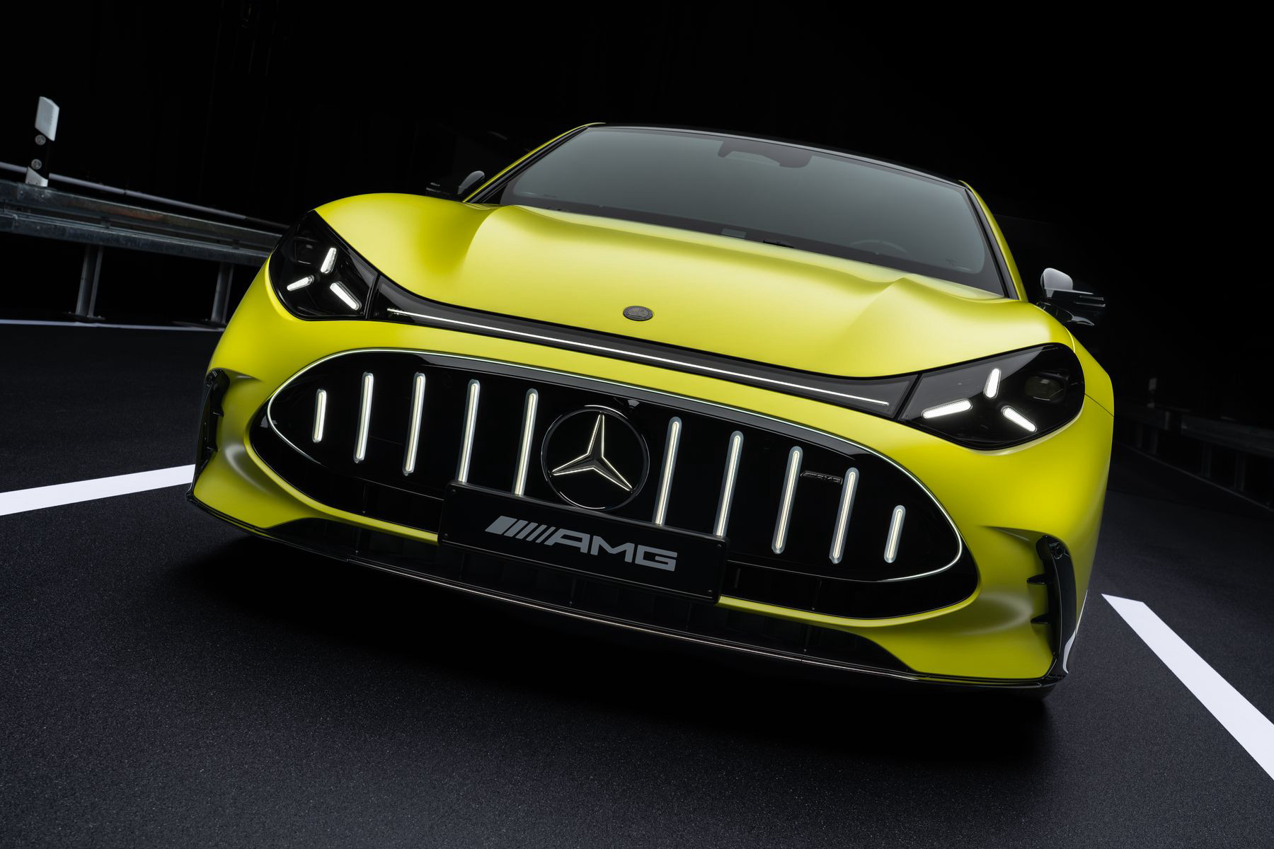 Kosmiczny Mercedes z elektrycznym napędem. Będzie wzbudzał kontrowersje