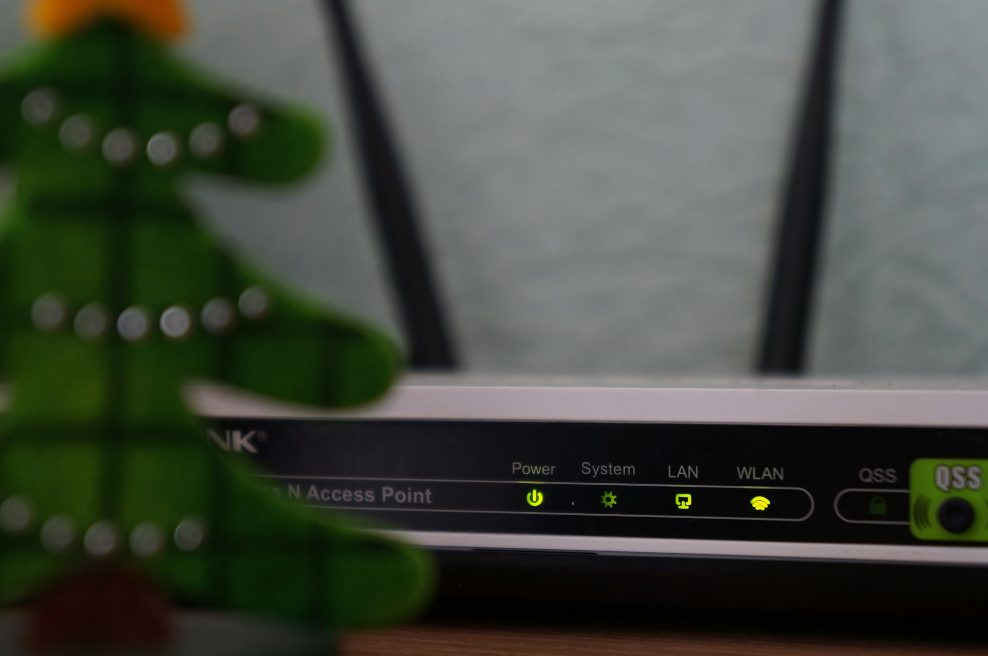 Wi-Fi znika w jednym pokoju? Sprawdź, jak pozbyć się martwych stref