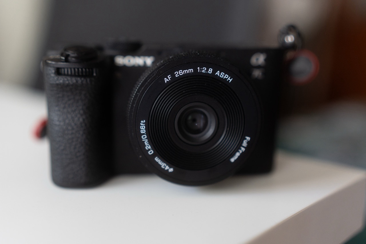 Viltrox 26mm f/2.8: obiektyw którego nie chce się zdejmować z aparatu!