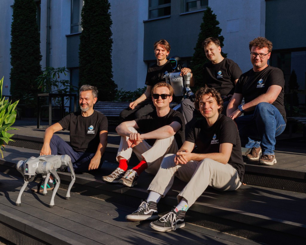 Polish team Brave Mind Fighters reach URKL robot combat final in Shenzhen