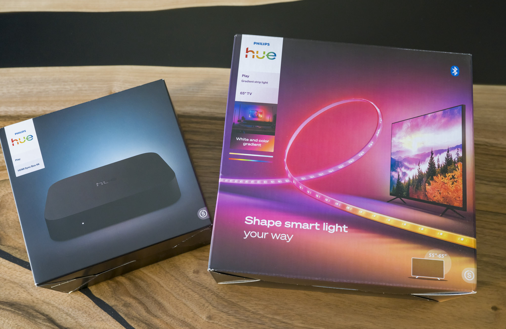 Philips Hue obniża próg wejścia. Nowa przystawka i listwa za telewizora nie wymagają nawet mostka
