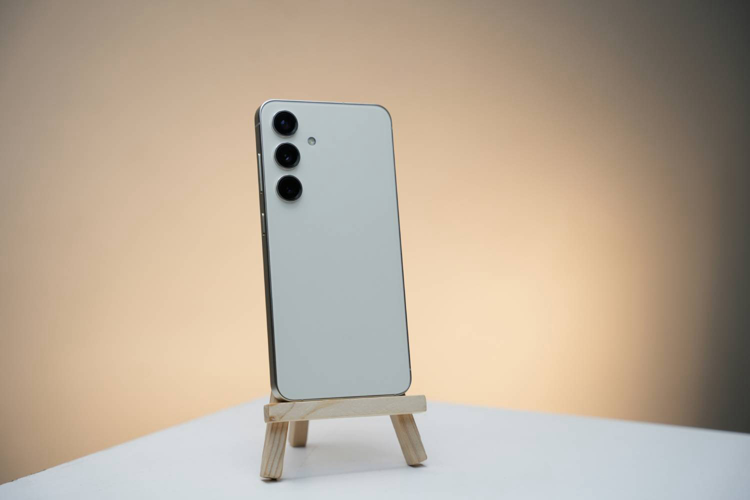 Samsung ujawnia listę telefonów Galaxy z aktualizacją do Androida 17 — sprawdź swój model