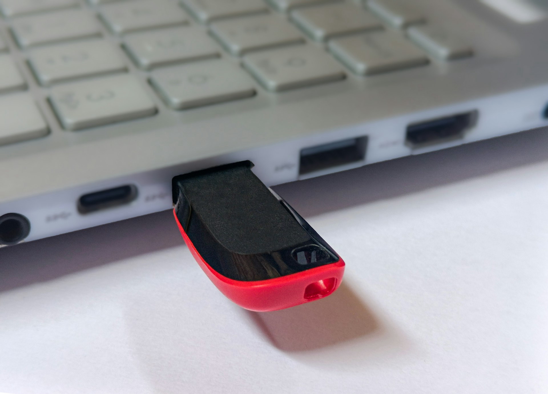Całe lata źle wyjmowałem pendrive. Windows dawno to zmienił